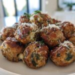 Spinach Garlic Meatballs Stuffed with Mozzarella
