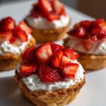 strawberry sugarcookie cups